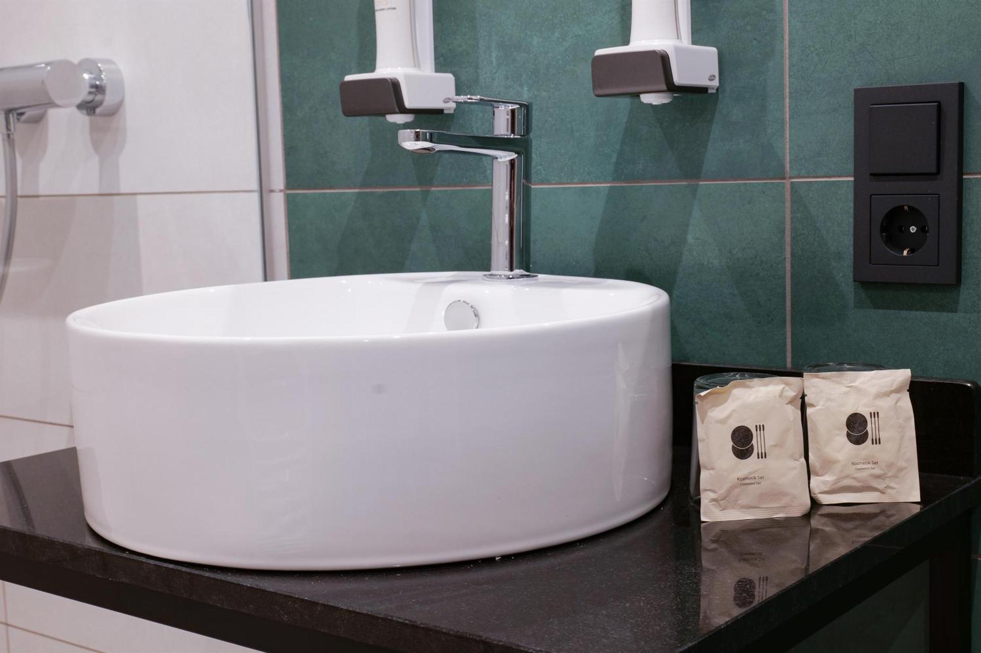 Reos Hotel Isny Исни  Экстерьер фото